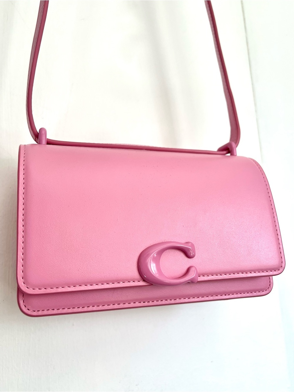 Coach Bandit Pink Glovetanned Leather Monochromatic Small Crossbody Bag CR521 - Picture 2 of 10